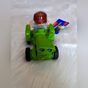Fisher-price little people green tractor